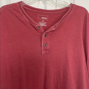 Sonoma Men's XXL Short Sleeve Red Henley Shirt 3 buttons exposed stitching